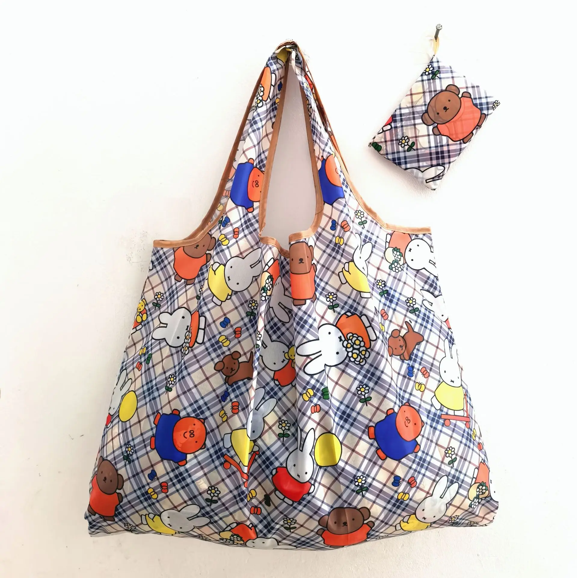ミッフィーのウサギ柄、環境に配慮した折りたたみ式ショッピング - Tote Bag Beach のレビューと価格